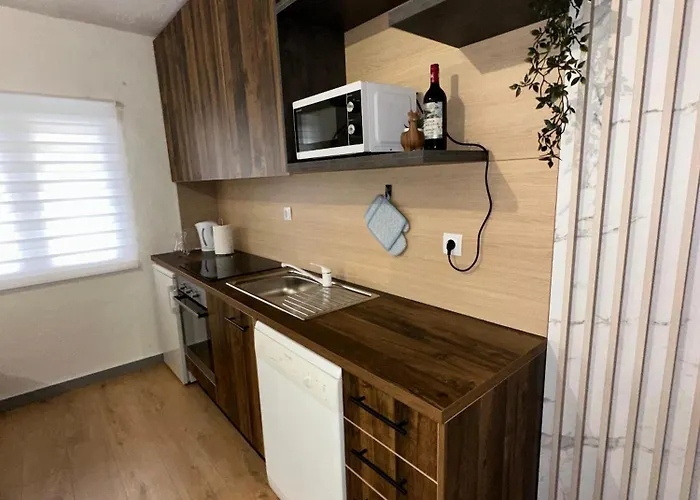 Mali Mate Apartman *